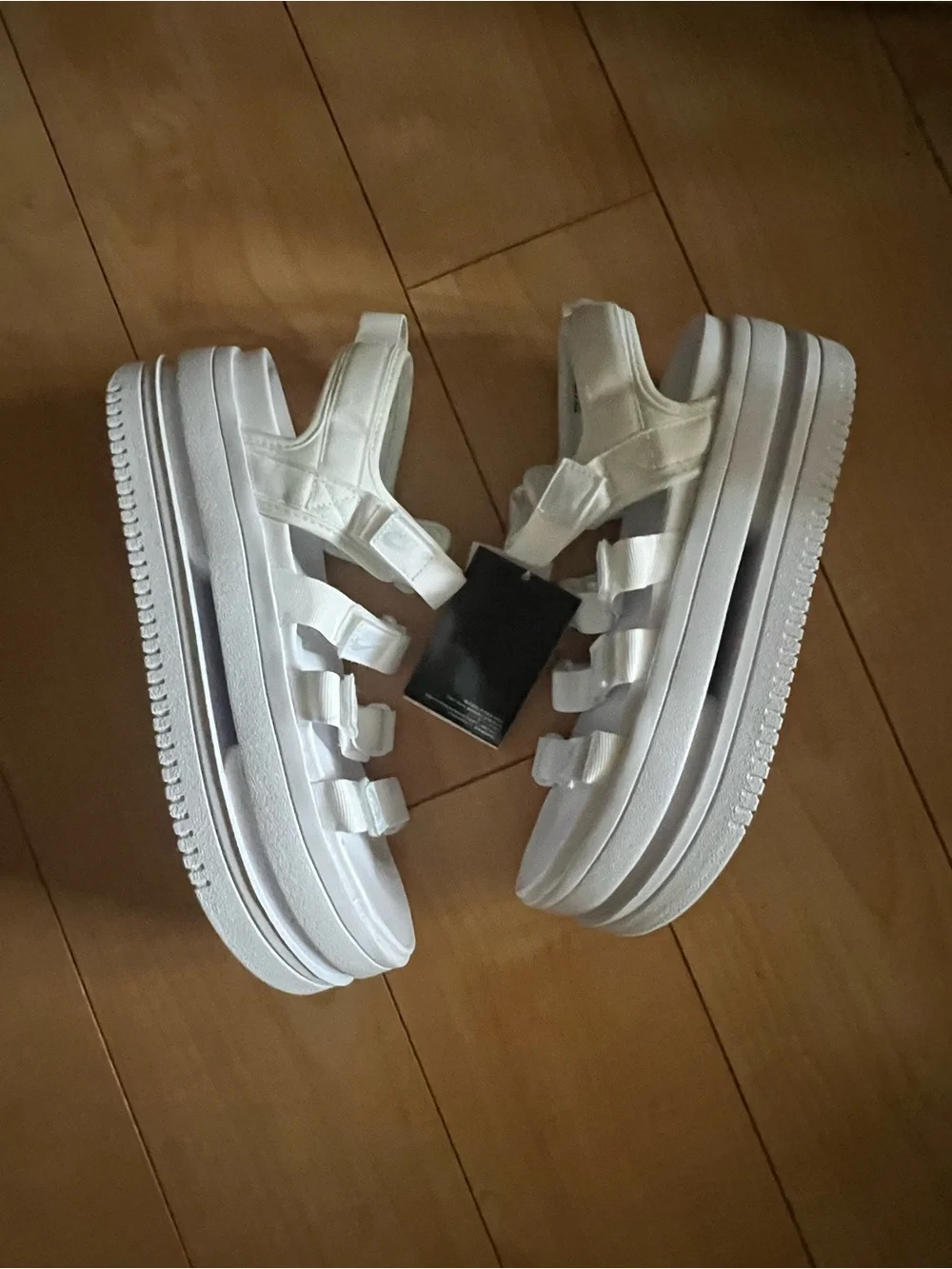 Nike Icon Classic Sandal  White/Pure Platinum DH0223-100